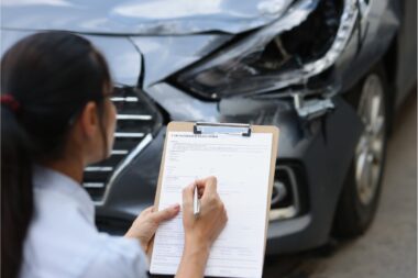 Contrôle technique et assurance auto obligatoire pour être indemnisé en cas d'accident  Découvrez la réponse ici !
